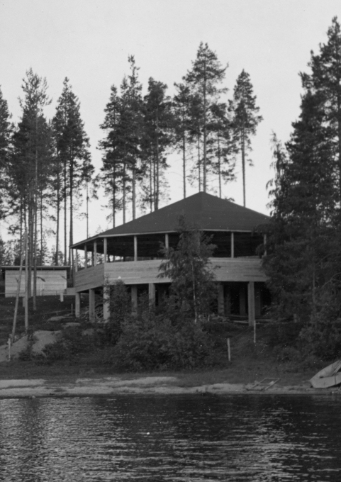 Tanssilava järveltä päin, 1956.